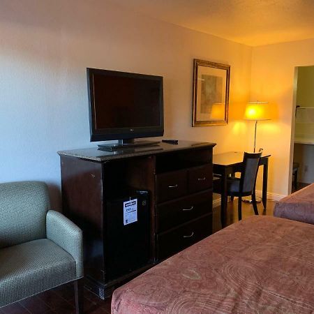 Lancaster Inn Ngoại thất bức ảnh