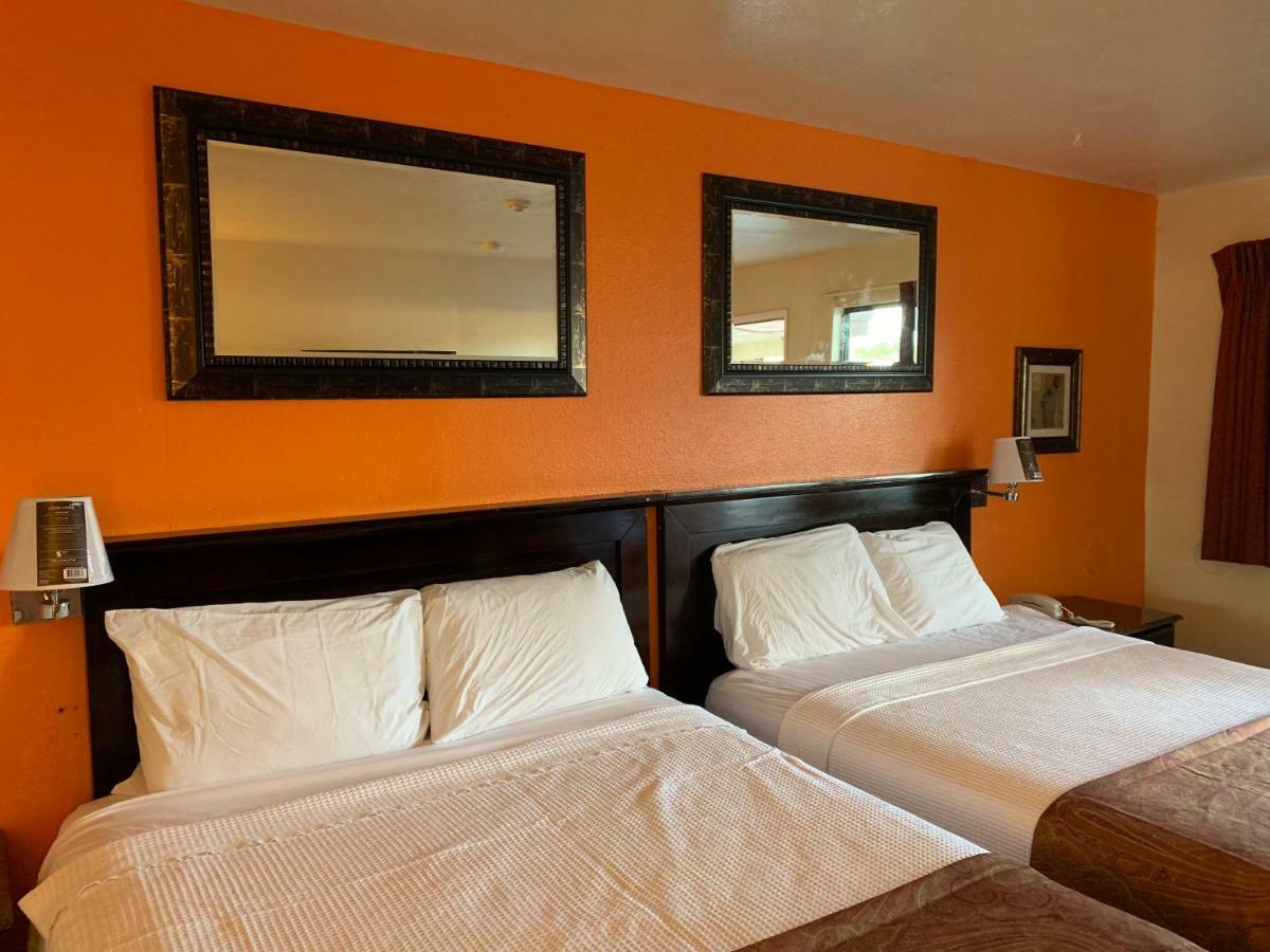 Lancaster Inn Ngoại thất bức ảnh
