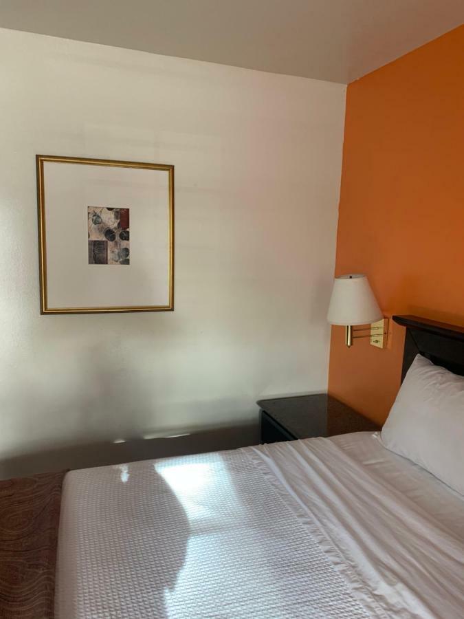 Lancaster Inn Ngoại thất bức ảnh